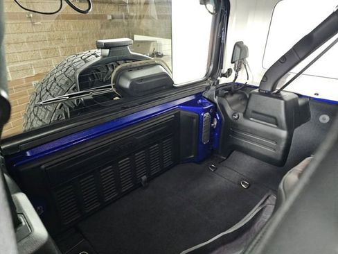 Used 2020 Jeep Wrangler Unlimited Rubicon w/ Uconnect 4C Nav & Sound Group image 15