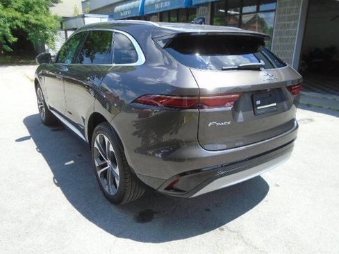 Used 2023 Jaguar F-PACE S AWD/4WD image 7