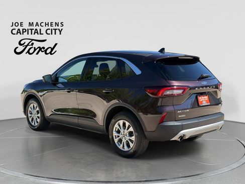 Used 2023 Ford Escape Active w/ Tech Pack #2 AWD/4WD image 7