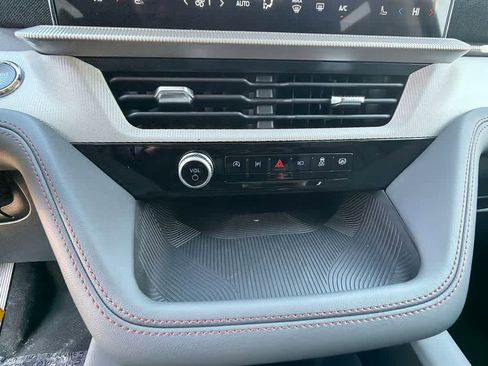 New 2026 Ford Explorer Active w/ Active Comfort Package RWD image 31