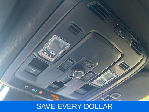 Used 2025 GMC Yukon Denali w/ Denali Reserve Package RWD image 26