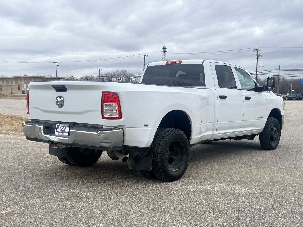 Used 2021 RAM 3500 Tradesman w/ Chrome Appearance Group AWD/4WD image 3