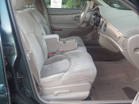 Used 2002 Buick Century Custom w/ Special Edition Pkg FWD image 13