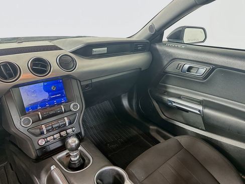Used 2022 Ford Mustang GT RWD image 19