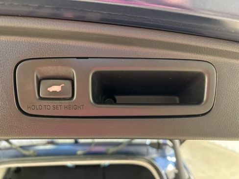 Used 2023 Honda CR-V EX-L image 22