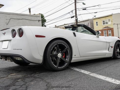 Used 2006 Chevrolet Corvette Convertible w/ Preferred Equipment Group RWD image 8