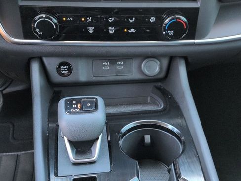 Certified 2025 Nissan Rogue S FWD image 25