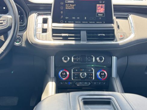 Used 2023 GMC Yukon SLT AWD/4WD image 15