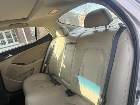 Used 2011 Kia Optima EX w/ Premium Pkg image 19