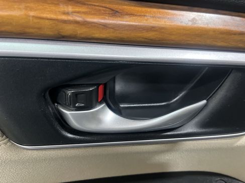 Used 2018 Honda CR-V EX image 27