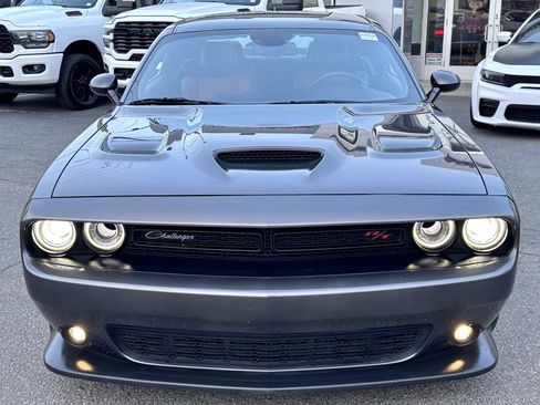 Used 2022 Dodge Challenger R/T Scat Pack w/ Dynamics Package image 3