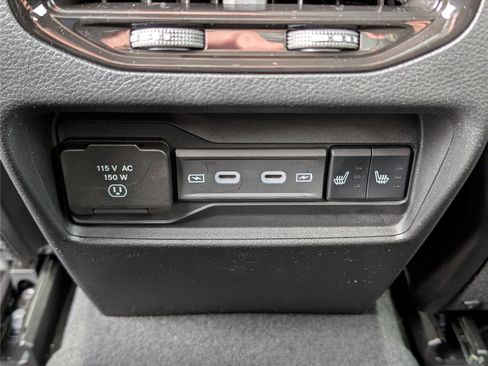 New 2026 Jeep Grand Cherokee Limited w/ Limited Altitude Package AWD/4WD image 11
