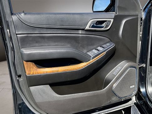 Used 2020 GMC Yukon XL Denali image 19