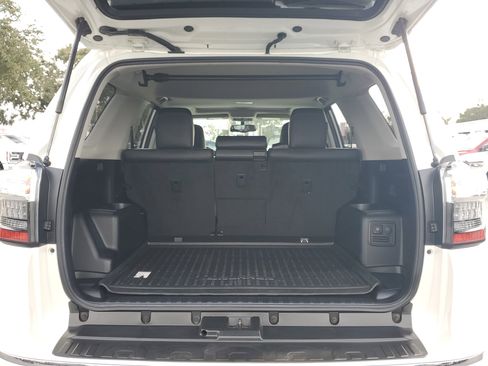 Used 2018 Toyota 4Runner Limited image 10