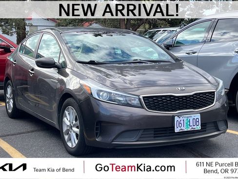 Used 2017 Kia Forte LX w/ LX Popular Package image 1