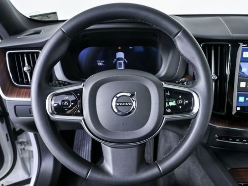 Certified 2024 Volvo XC60 B5 Plus w/ Protection Package Premier AWD/4WD image 10