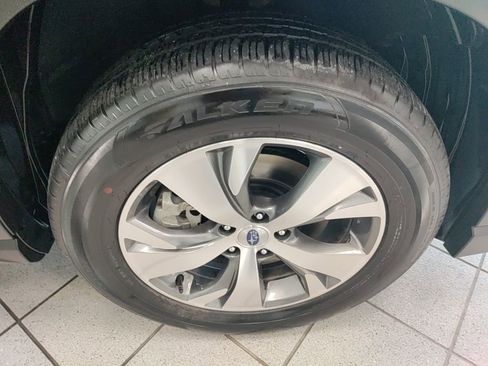 Used 2024 Subaru Ascent Premium w/ Convenience Package image 21