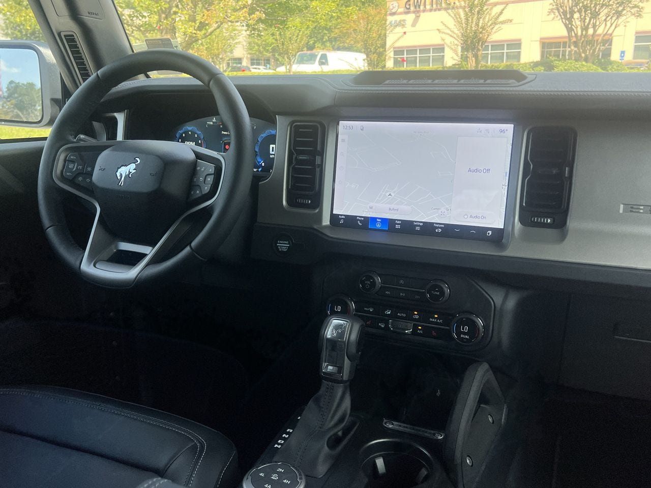 New 2026 Ford Bronco Outer Banks w/ Sasquatch Package AWD/4WD image 3