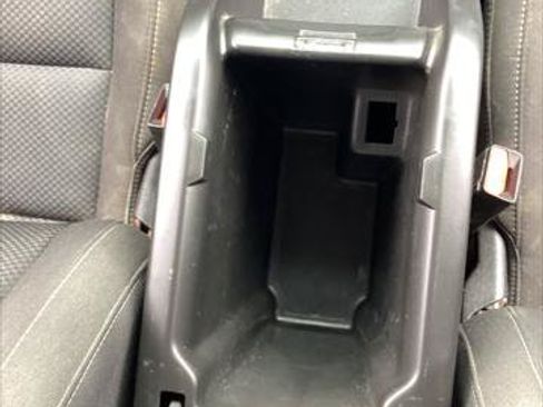 Used 2022 Chevrolet Colorado LT w/ Fleet Safety Package RWD image 28