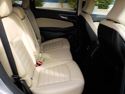 Used 2022 Ford Edge SEL image 15