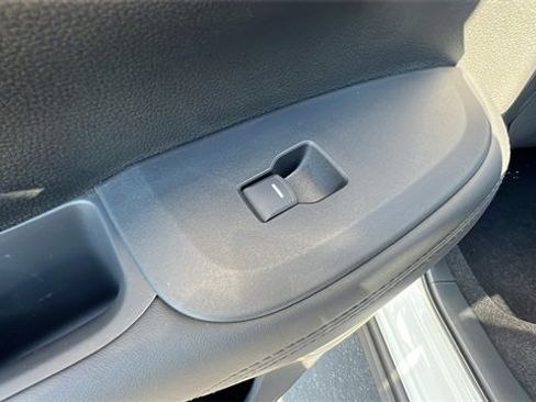 New 2026 Honda HR-V LX image 15