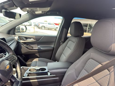 Certified 2025 Chevrolet Equinox LT w/ Safety and Technology Package AWD/4WD image 25