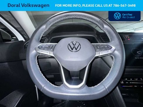 Certified 2023 Volkswagen Tiguan SE FWD image 15