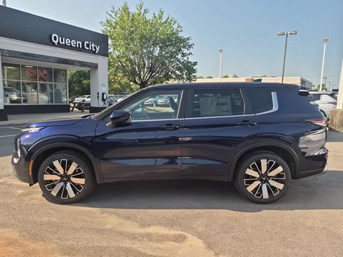New 2026 Mitsubishi Outlander SE FWD image 6