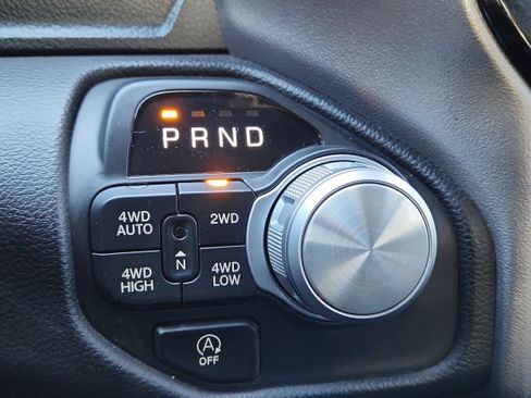 Used 2025 RAM 1500 Laramie image 24