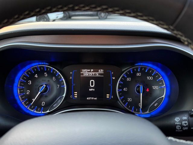 Used 2023 Chrysler Voyager LX FWD image 16
