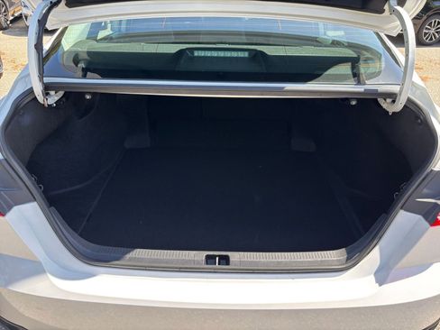 Used 2025 Toyota Camry LE FWD image 27