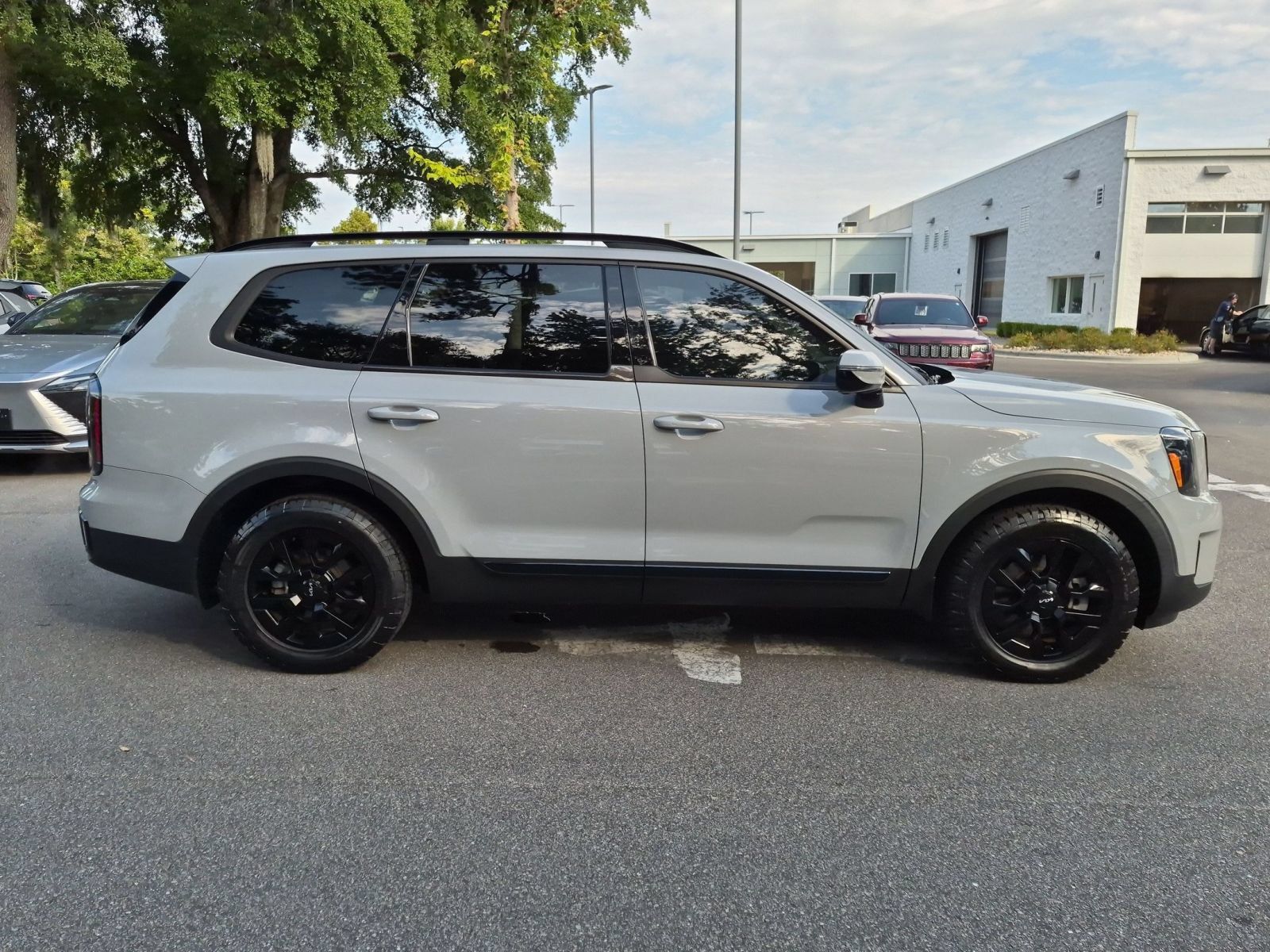 Used 2024 Kia Telluride SX X-Pro AWD/4WD image 2
