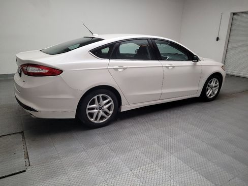 Used 2016 Ford Fusion SE FWD image 10