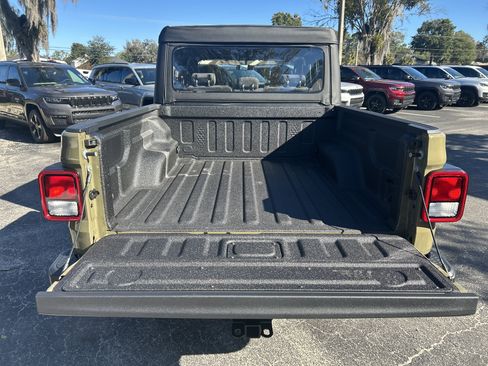 New 2026 Jeep Gladiator Sport image 6