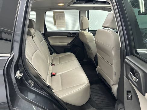 Used 2016 Subaru Forester 2.5i Limited AWD/4WD image 16