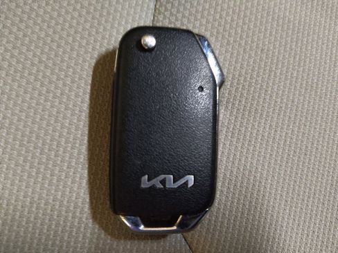 Used 2023 Kia Forte LXS image 32