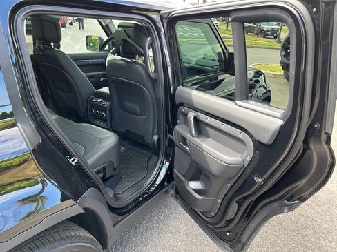 New 2025 Land Rover Defender 130 S image 17