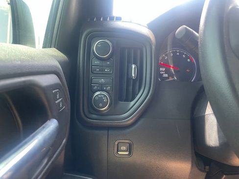 Used 2022 Chevrolet Silverado 1500 Custom AWD/4WD image 12