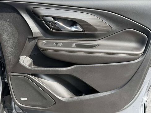 Used 2021 GMC Terrain SLT w/ Infotainment Package II image 6