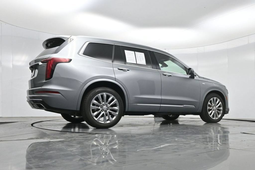 Used 2023 Cadillac XT6 Premium Luxury FWD image 55