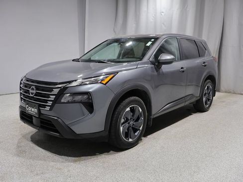 Used 2024 Nissan Rogue SV AWD/4WD image 5