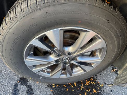 Used 2016 Nissan Murano S image 17