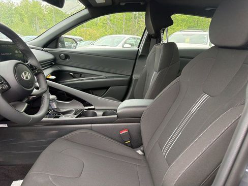 New 2026 Hyundai Elantra SEL Sport FWD image 11