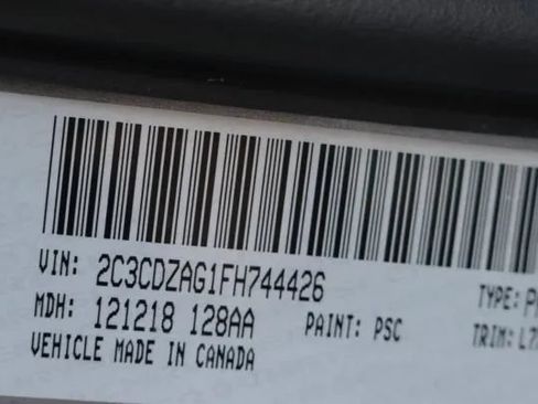 Used 2015 Dodge Challenger SXT RWD image 15