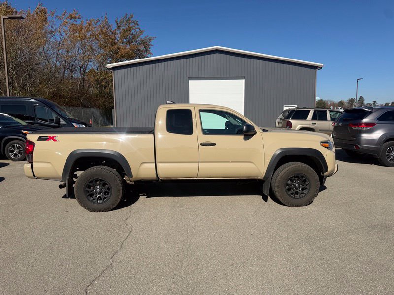 Used 2020 Toyota Tacoma SR w/ SX Package AWD/4WD image 12