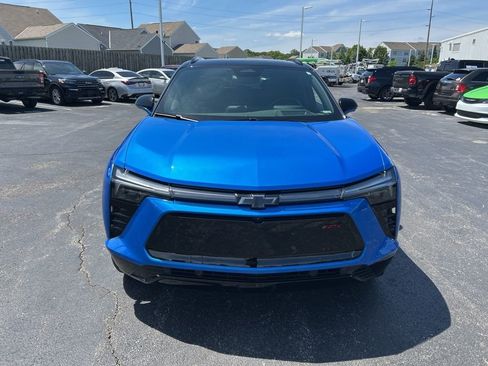 Used 2025 Chevrolet Blazer EV RS FWD image 4