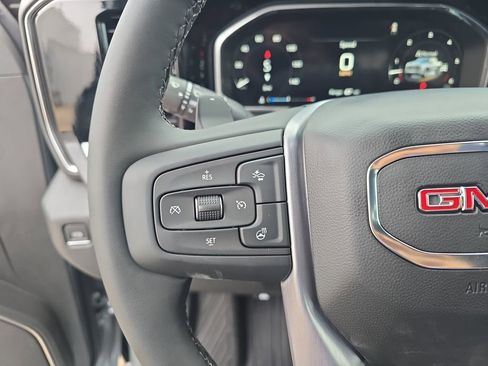 New 2026 GMC Sierra 1500 SLT w/ SLT Premium Plus Package AWD/4WD image 17