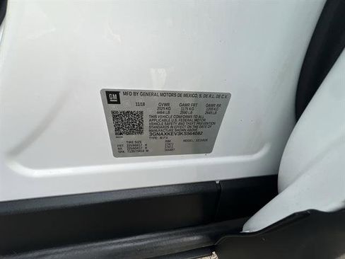 Used 2019 Chevrolet Equinox LT w/ Sun & Navigation Package image 35