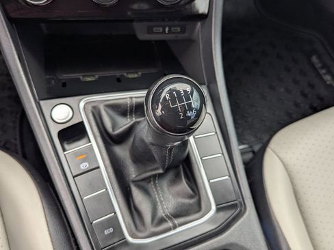 Used 2021 Volkswagen Jetta FWD image 19