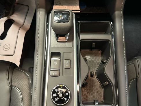 New 2026 Nissan Pathfinder SL AWD/4WD image 19